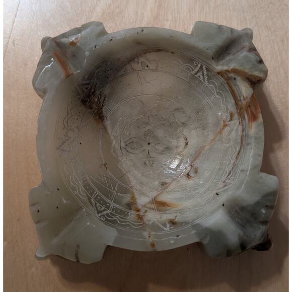 🎃Vintage "Jade" Ashtray - Picture 2 of 3